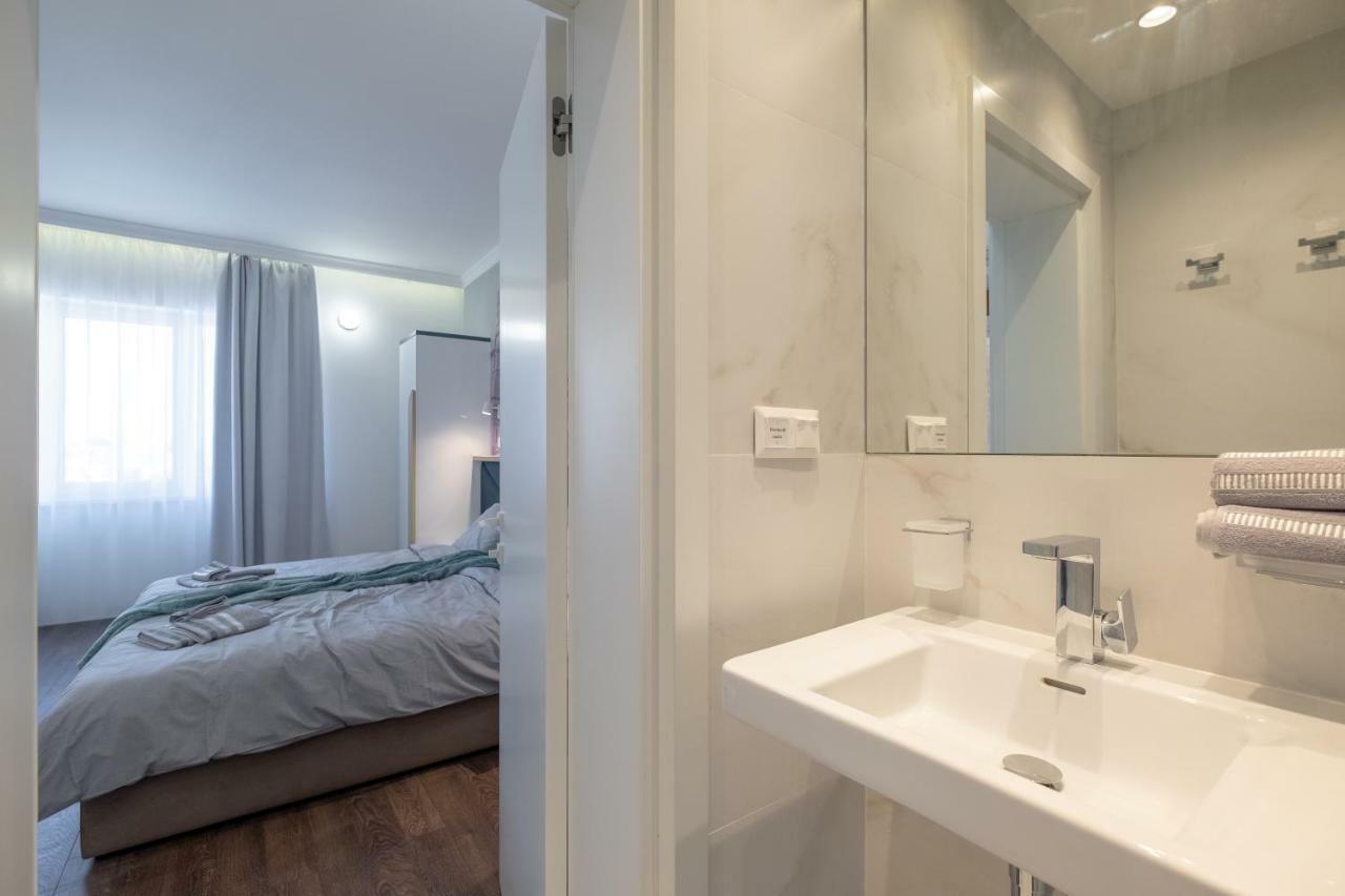 Vitosha Blvd 3-Bedroom, 2-Bathroom Lux Suite 索菲亞 外观 照片
